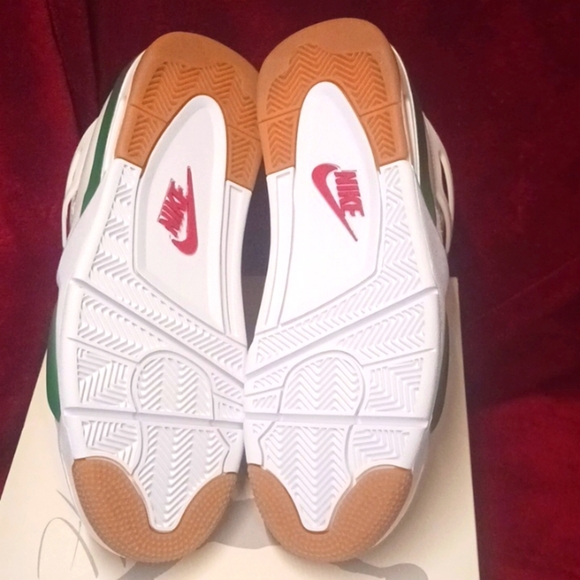 AIR JORDAN 4 RETRO SP SB4 - Picture 5 of 8